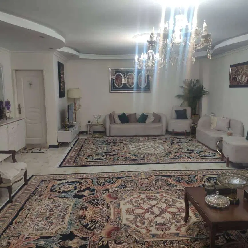 آپارتمان تک واحدی