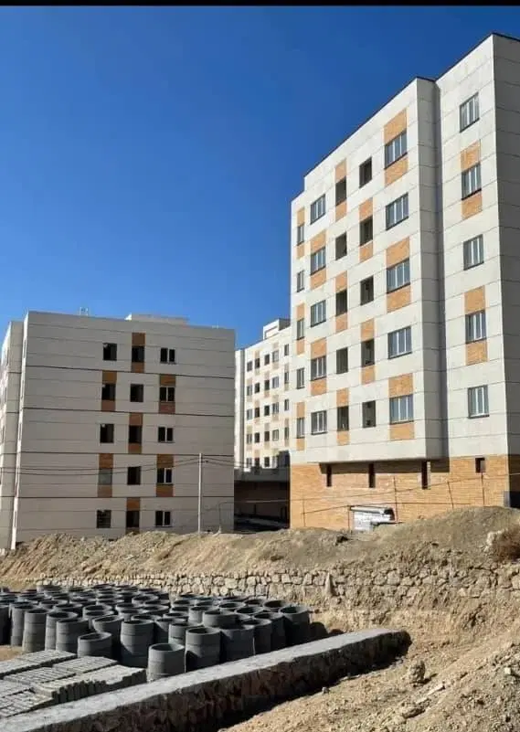 سفت کاری ۱۰۰متری تحویل ۶ ماهه