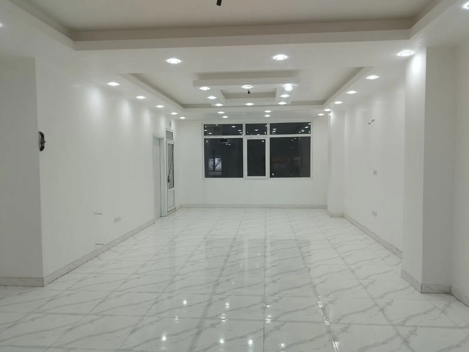 آپارتمان 112 متری  کلید نخورده قرچک
