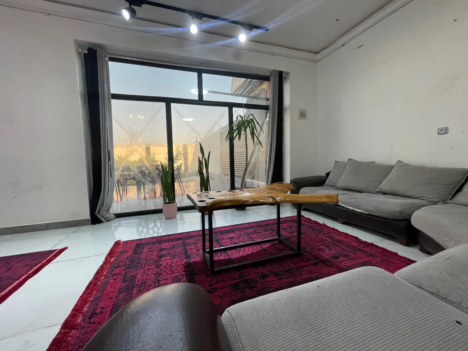 باغ ویلا اجاره ای جزیره مینو