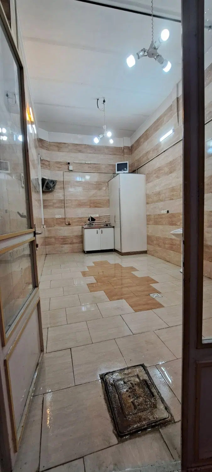 مغازه منوچهری ۱۲ متری عقیل