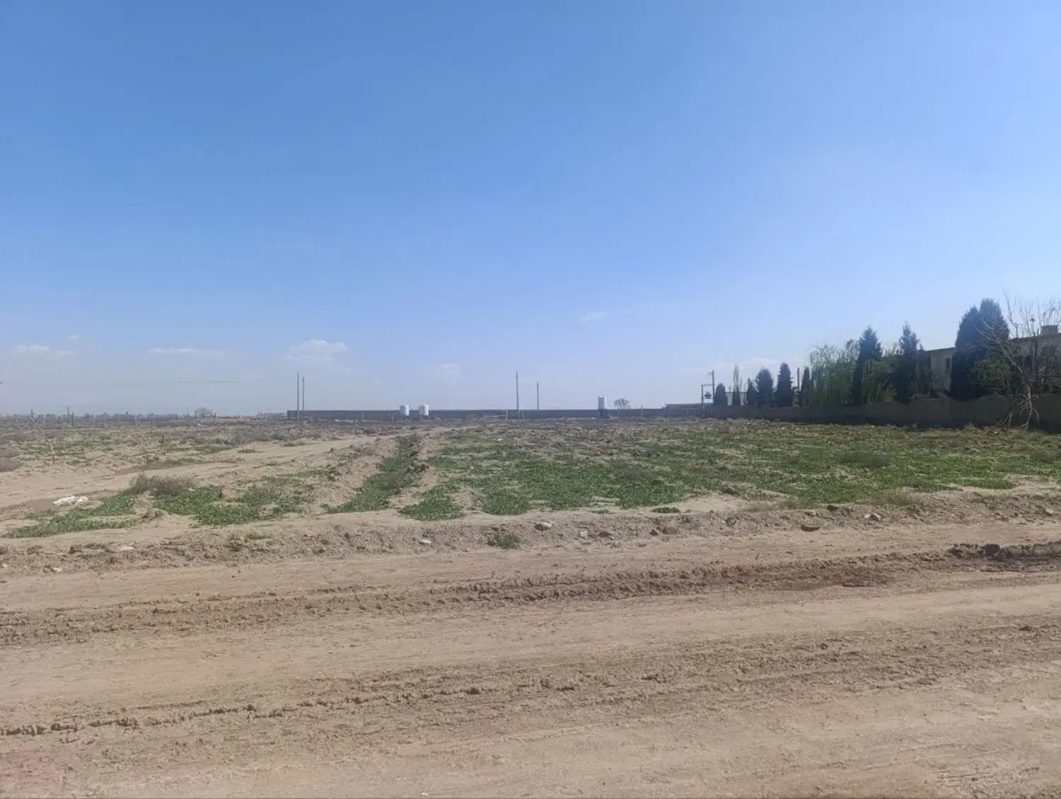زمین مناسب برای باغ