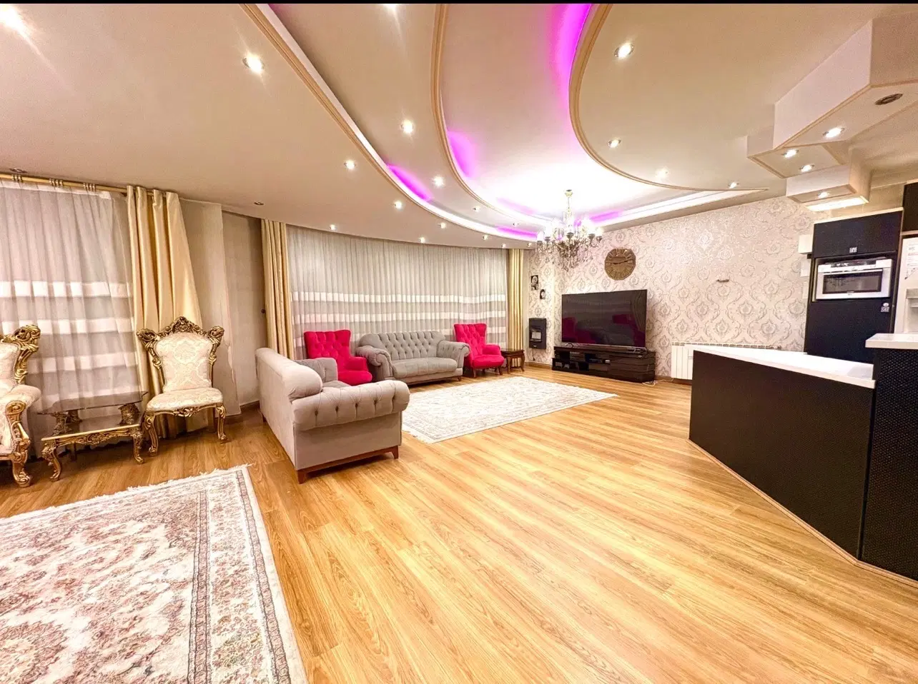 آپارتمان تک واحدی