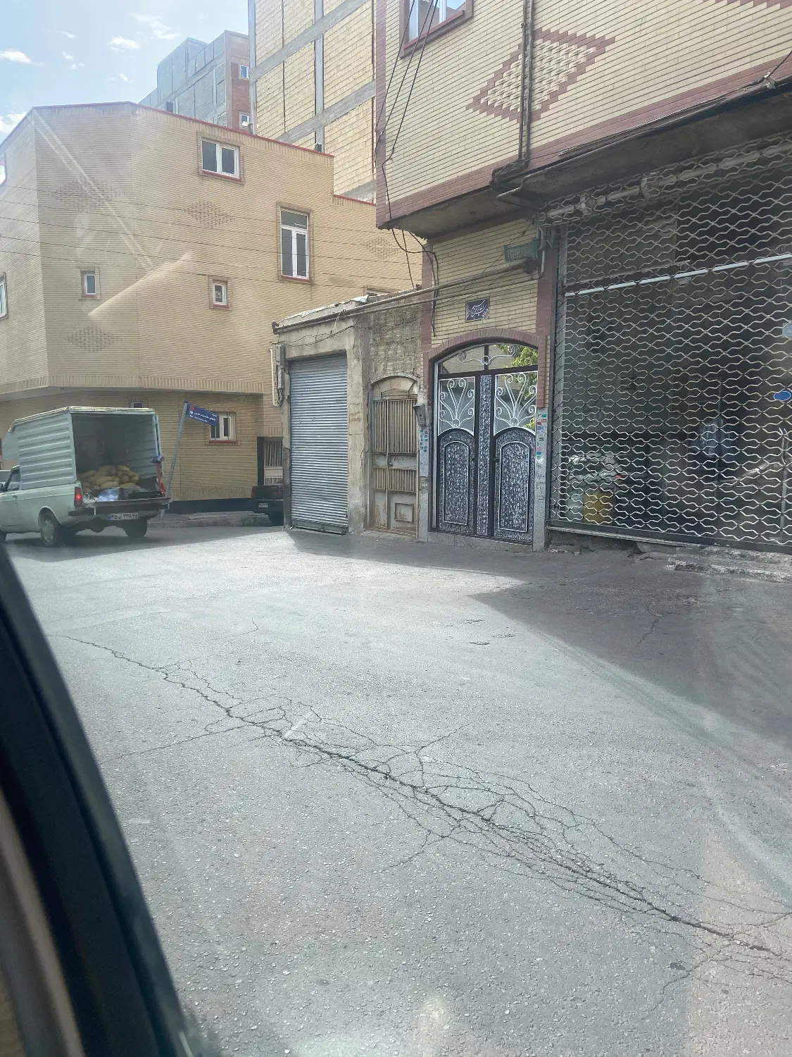 مغازه وانبار ۵۵ متری _ نیمه‌بهداشتی _ خیابان شهدا