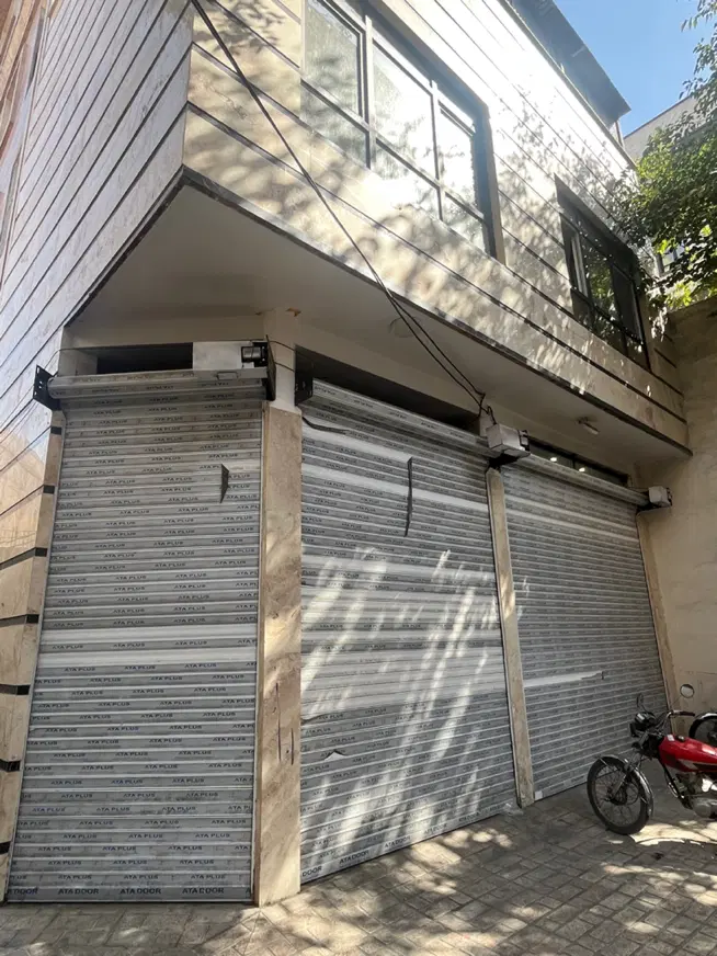 تجاری ۱۹ متر