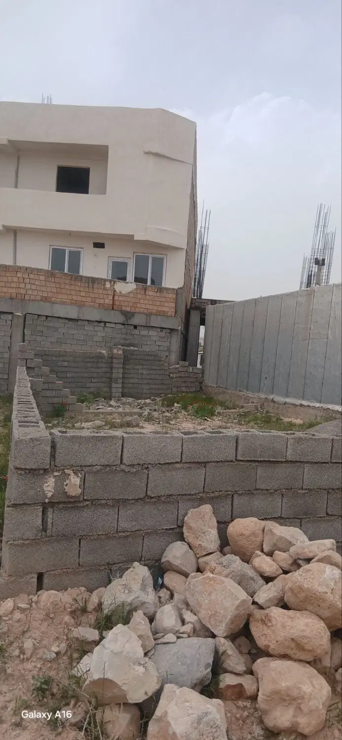 زمین ۱۴۱ متر