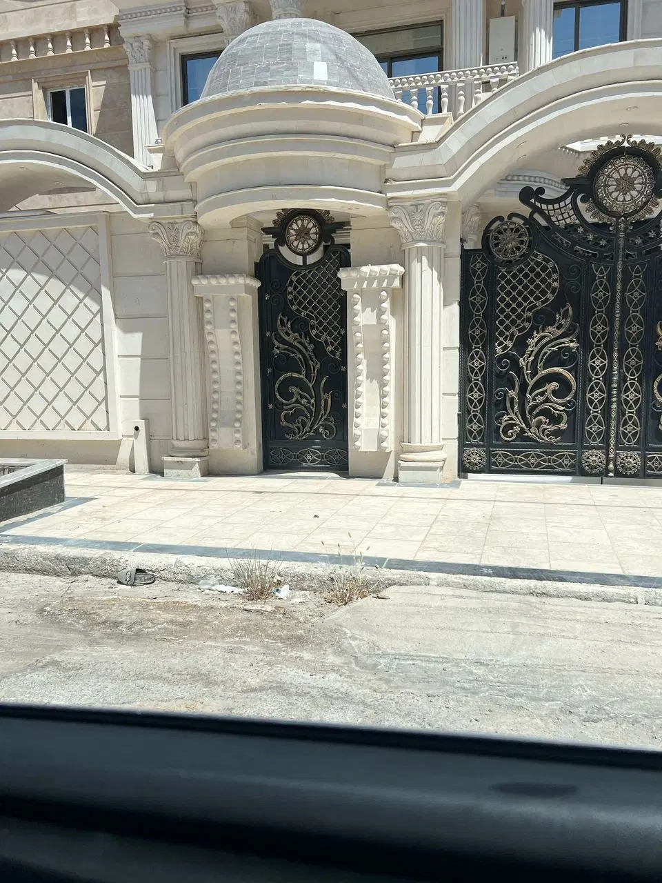 واحد ۱۱۸ متری در منطقه ۱۴