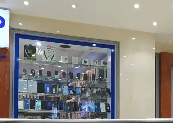مغازه 18 متری پاساژ نگین نبش شریعتی شیخ‌،بهایی