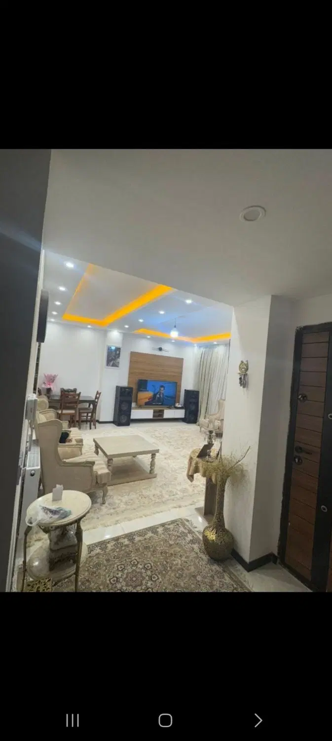 دوطبقه دور میدان