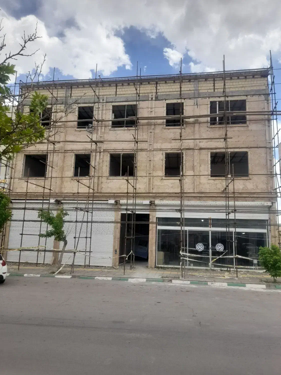 ساختمان پزشکان