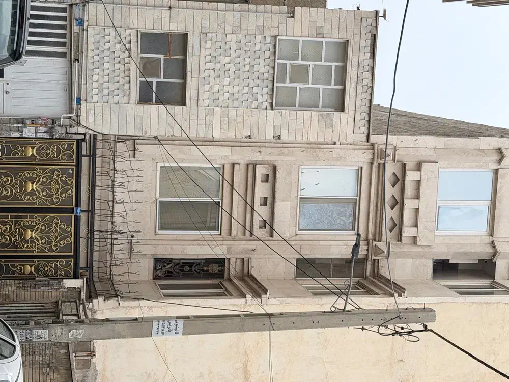 فروش خانه ویلایی با عرض ۹