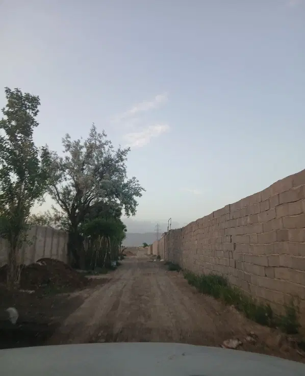 زمین 1040متری چهارباغ‌ملک‌اباد