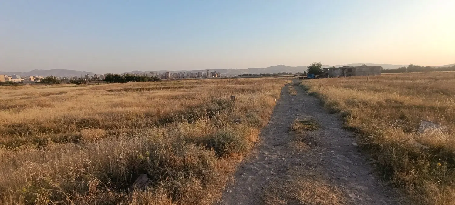 زمین کرناچی
