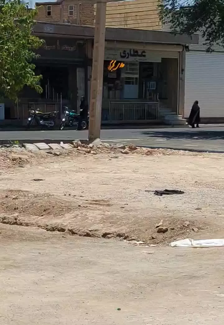 خانه فروشی کلنگی در رهنان