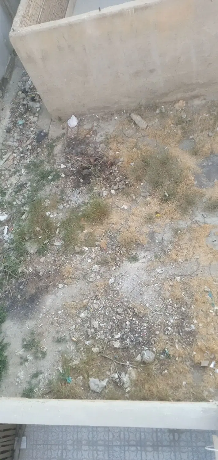 زمین فروشی