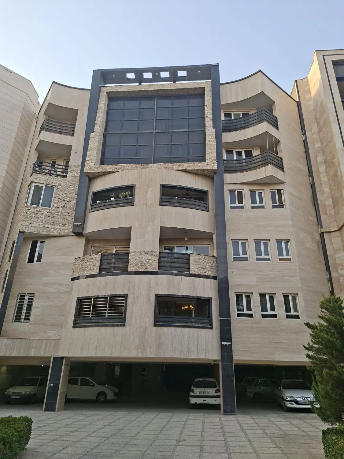 اجاره اپارتمان ۱۱۰ متری،گلستان۵