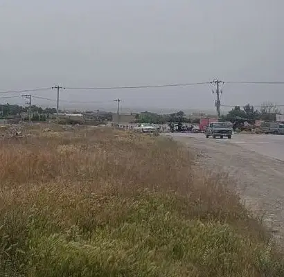 زمین برجاده دوممر