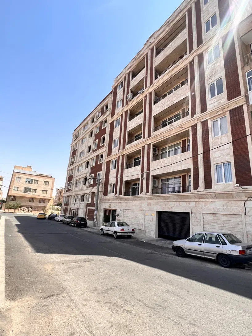 فروش آپارتمان ۱۴۵ متری سنددار