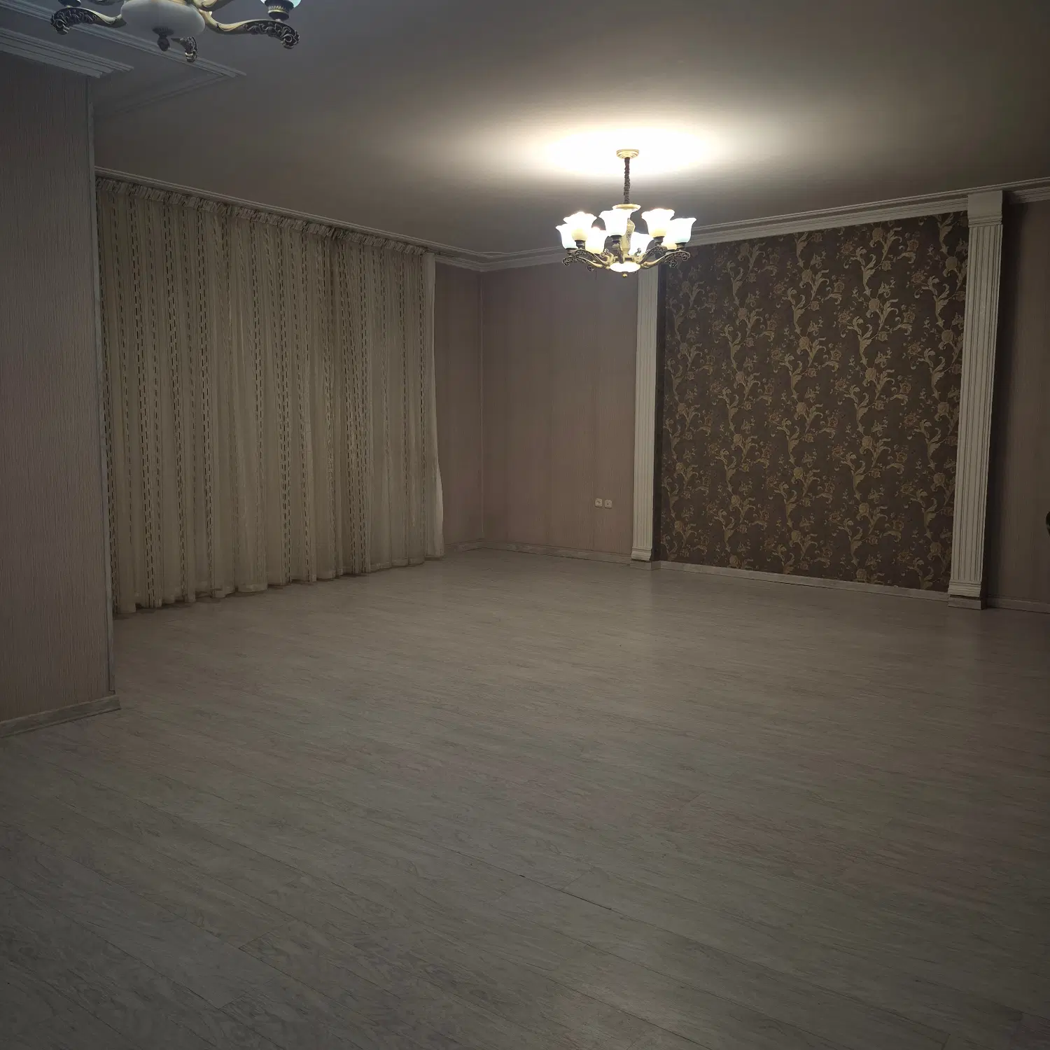 رهن و اجاره واحد ۱۸۰ متری، طبقه دوم ،منزل مسکونی