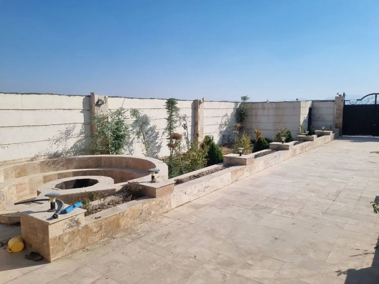 باغ ویلا دستگرد مار