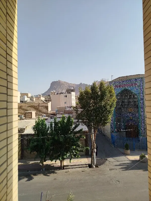 فروش آپارتمان 100 متری بر خیابان حسین آباد