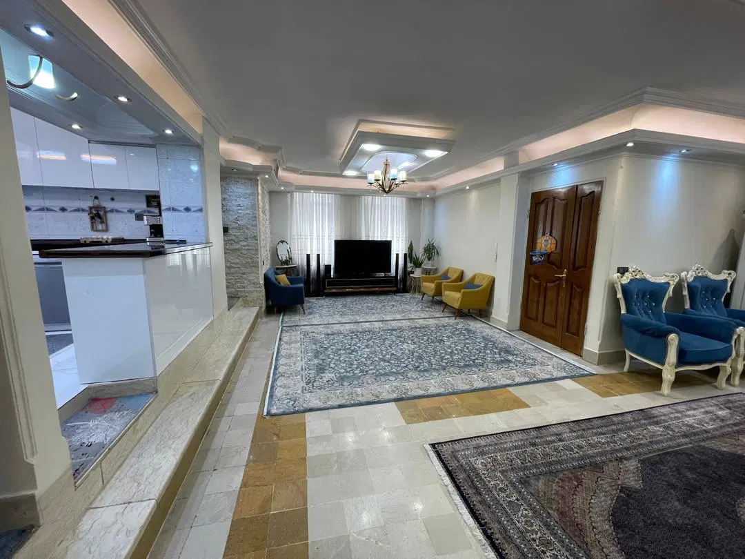 ۱۰۷ متری تکواحدی با پارکینگ