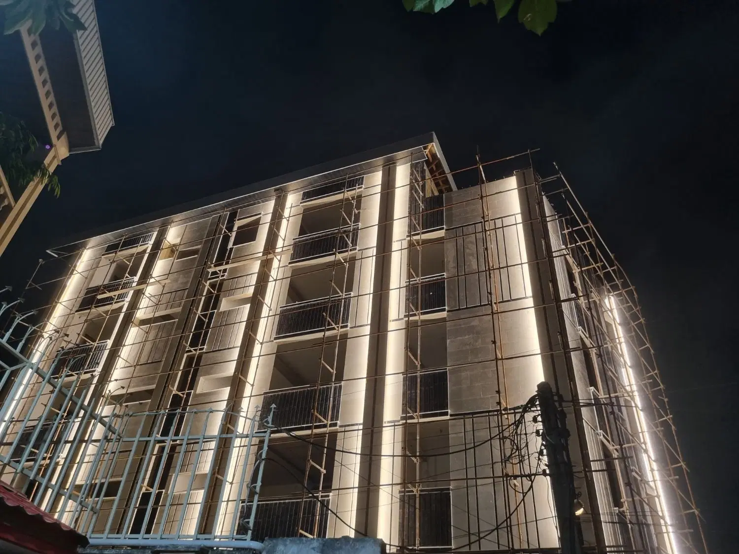 فروش دو واحد آپارتمان مدرن درمرکزشهر