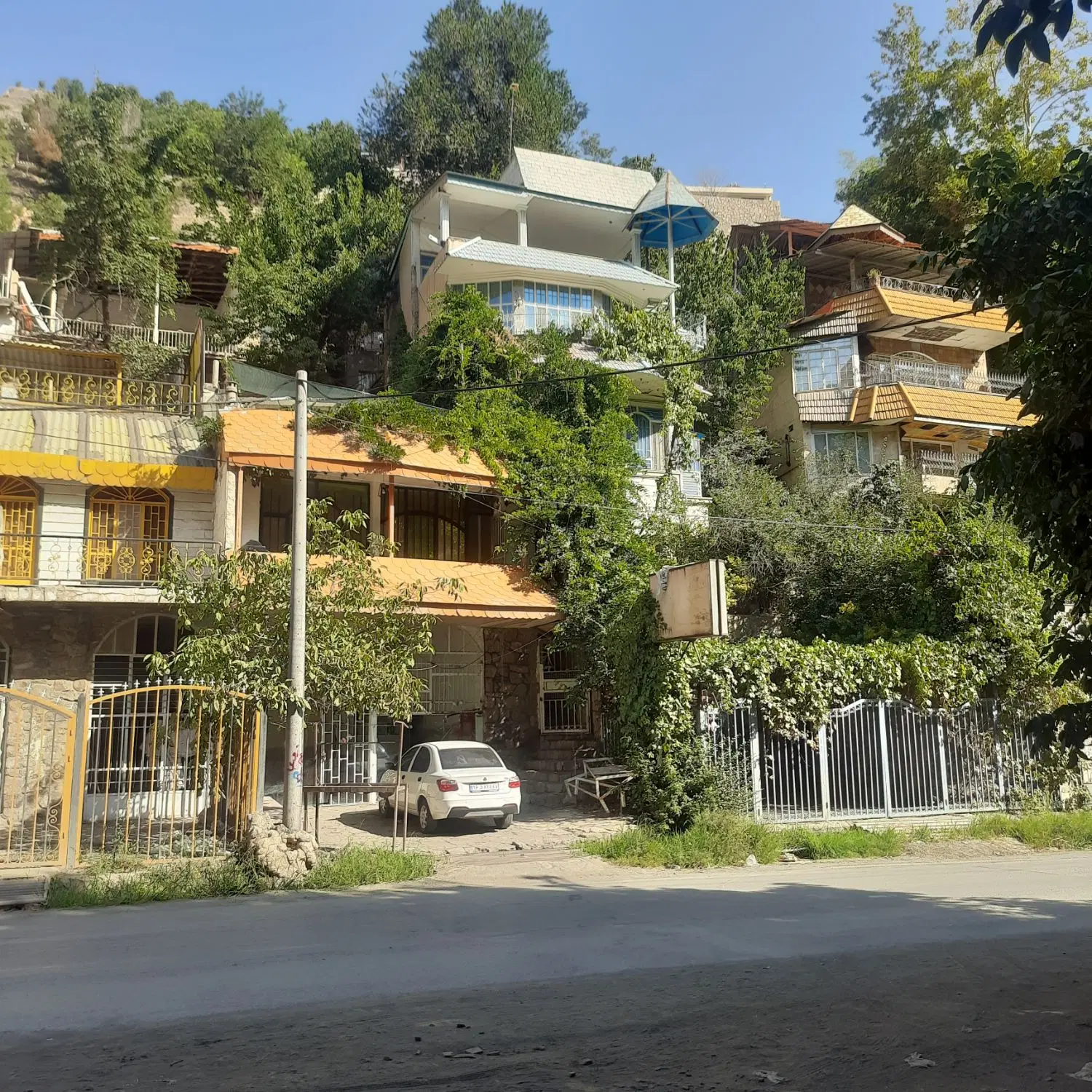 باغ ویلا خانه جنگلی مشهد شاندیز  زیر قیمت شکار