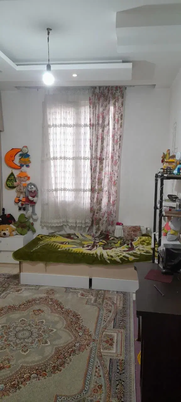 واحد 107متری فول امکانات نورگیر