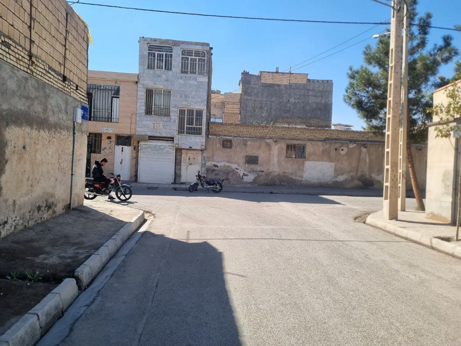 خانه‌۲نیم‌طبقه‌یوسف‌زاده