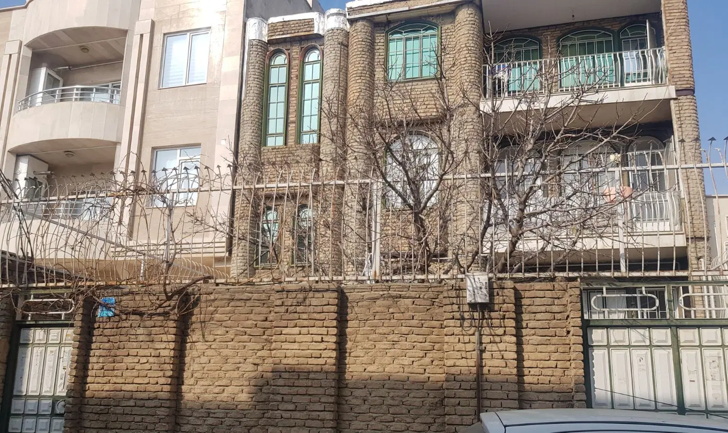 سه طبقه ویلای شهرک پیام