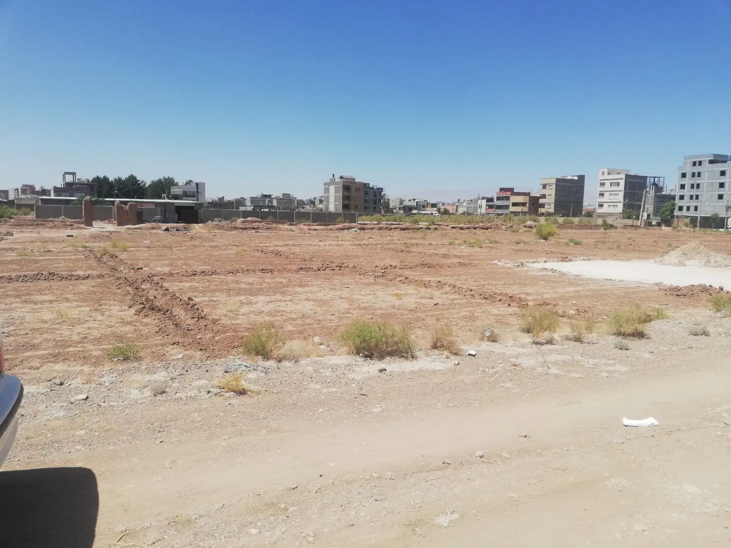 زمین مسکونی