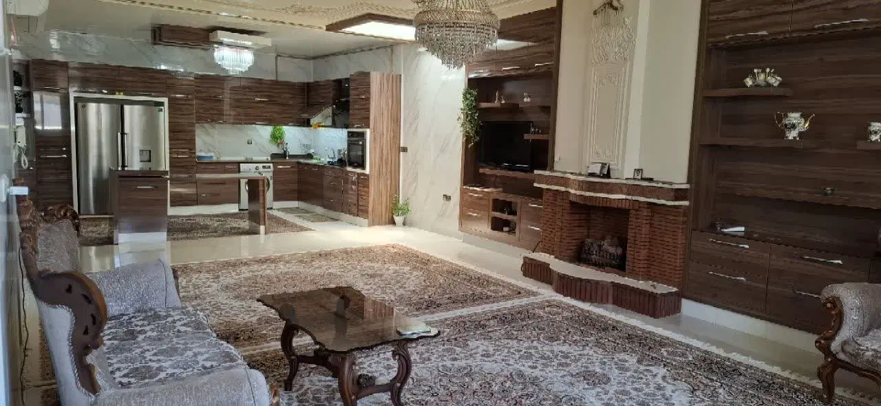 معاوضه خانه دو طبقه درزرین شهر باخانه دراصفهان