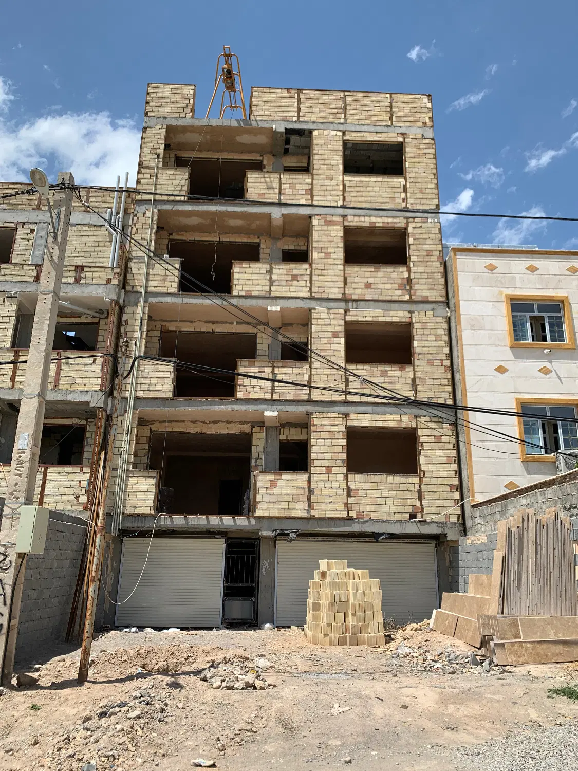 آپارتمان پیش فروش