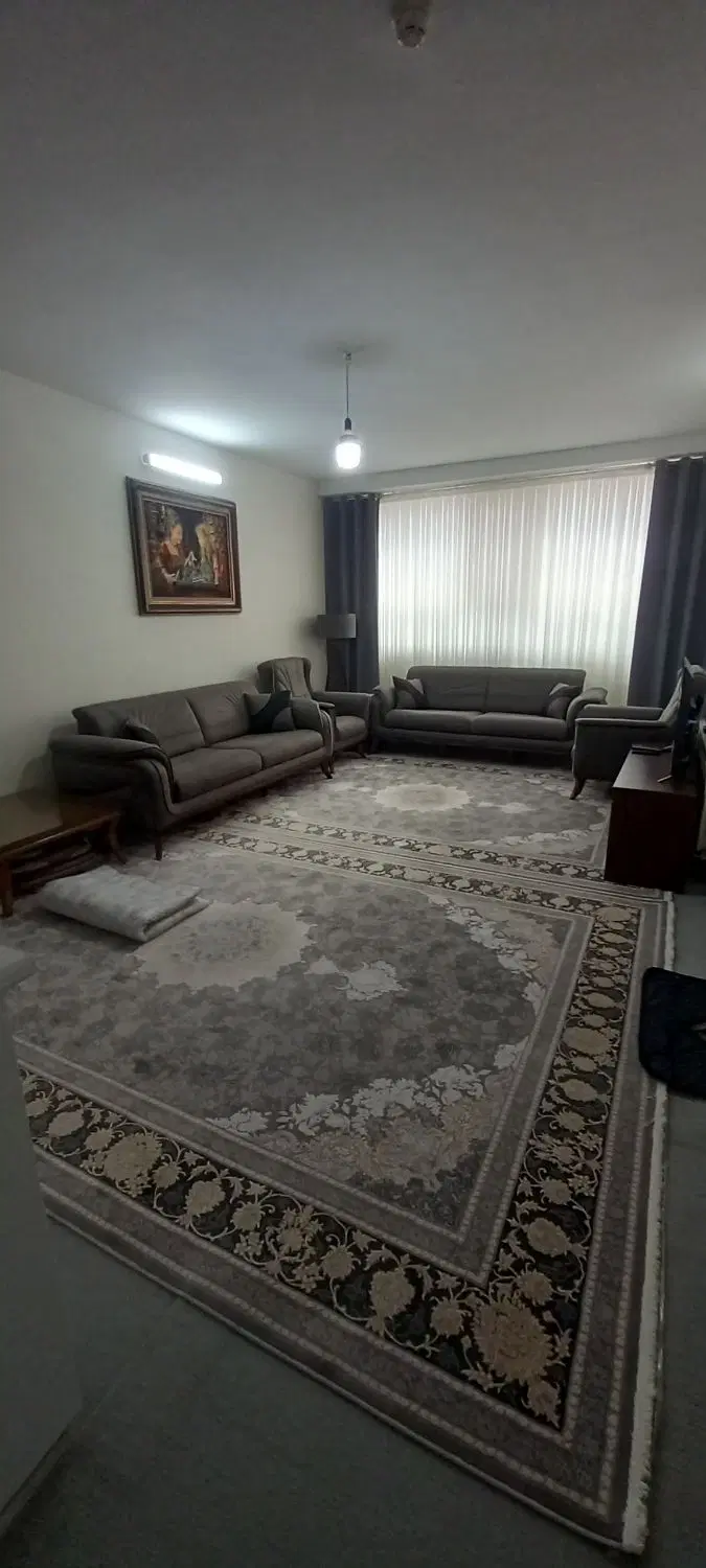 ۶۸ متر تکخواب خ استقلال
