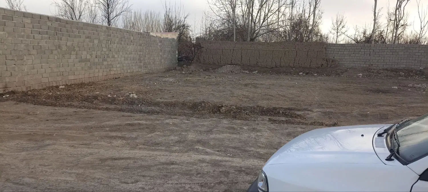 زمین ویلایی و انباری