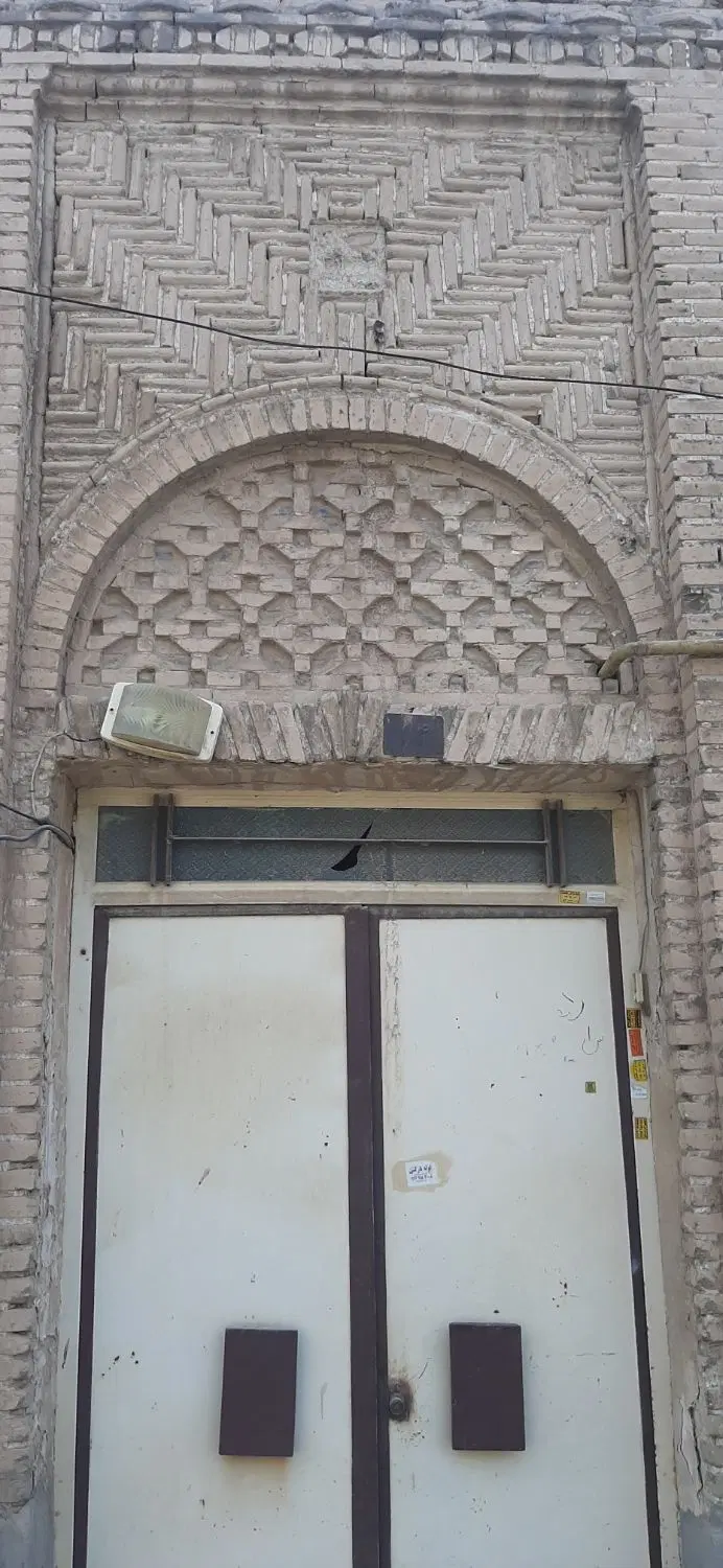 ۲۳۲مترتجا ی مسکونی.