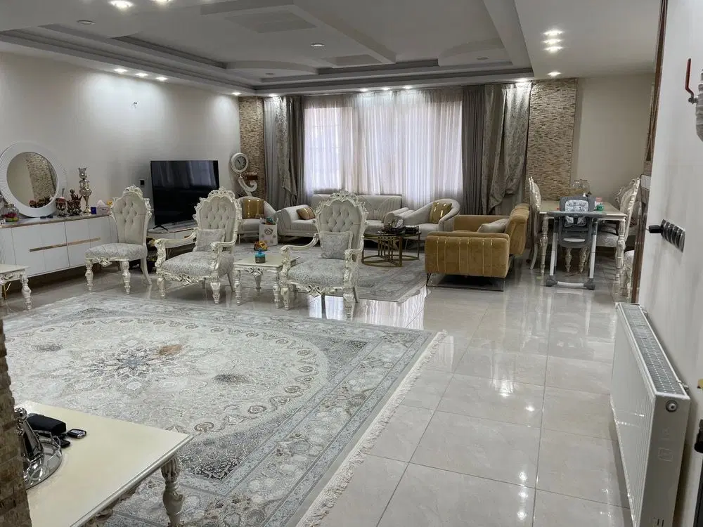فروش آپارتمان۱۵۰متری فول__آل آقا__سه خواب