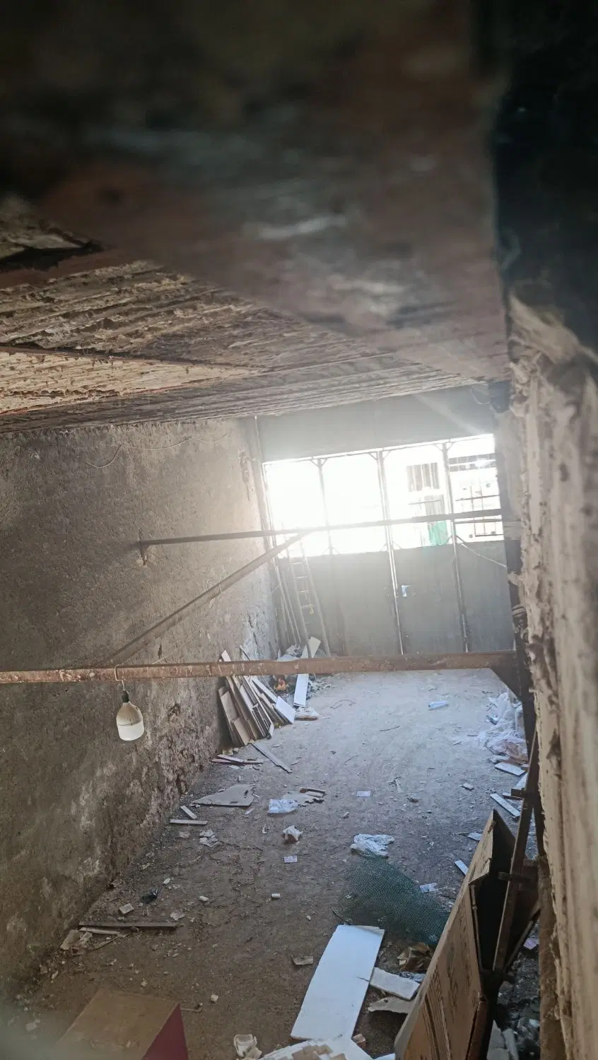 انبار 75متری  خلج 18اول کوچه