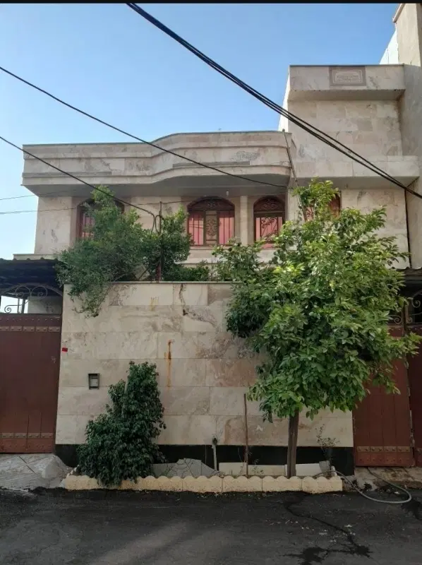 فروش منزلی دوطبقه جم جاده فرودگاه