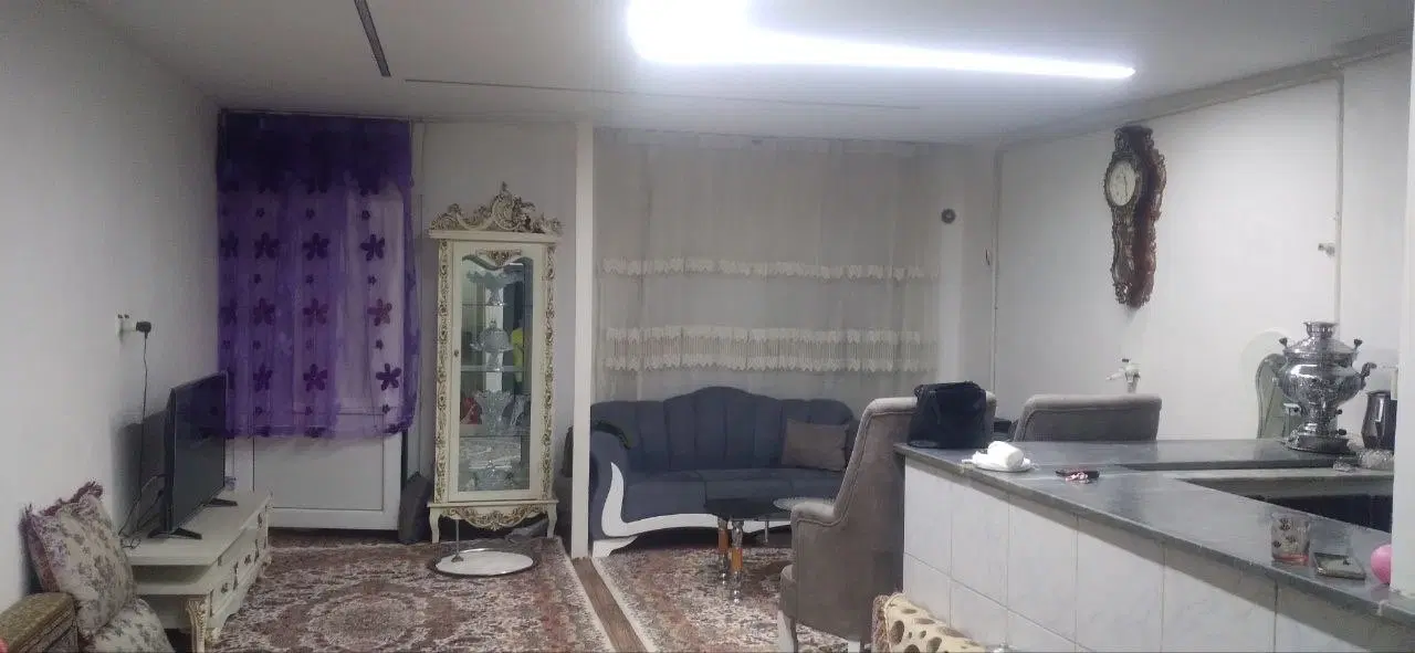 خانه دو طبقه راه جدا(دو طرف کوچه