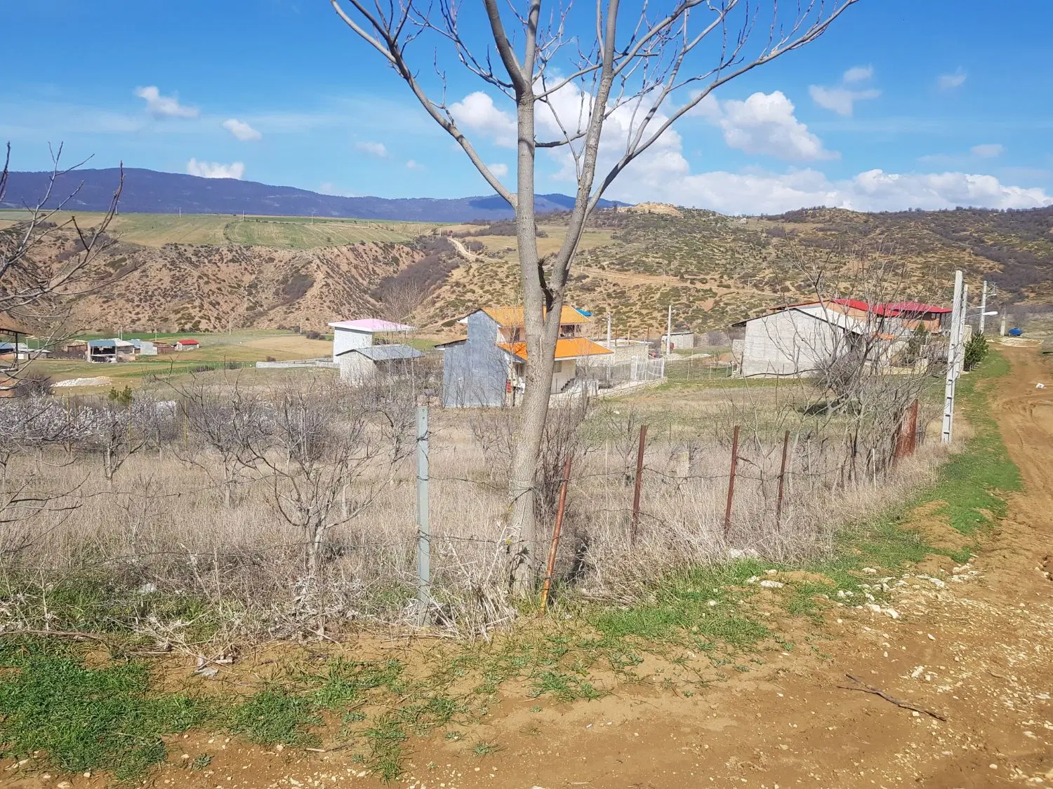زمین باغ ویلا دو نبش