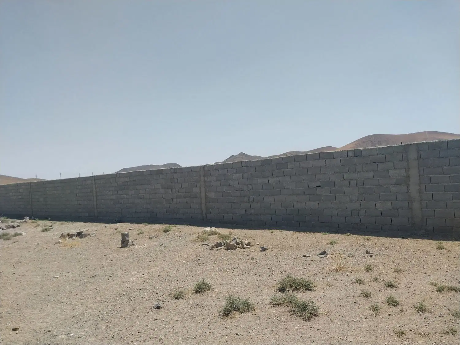زمین چهاردیواری