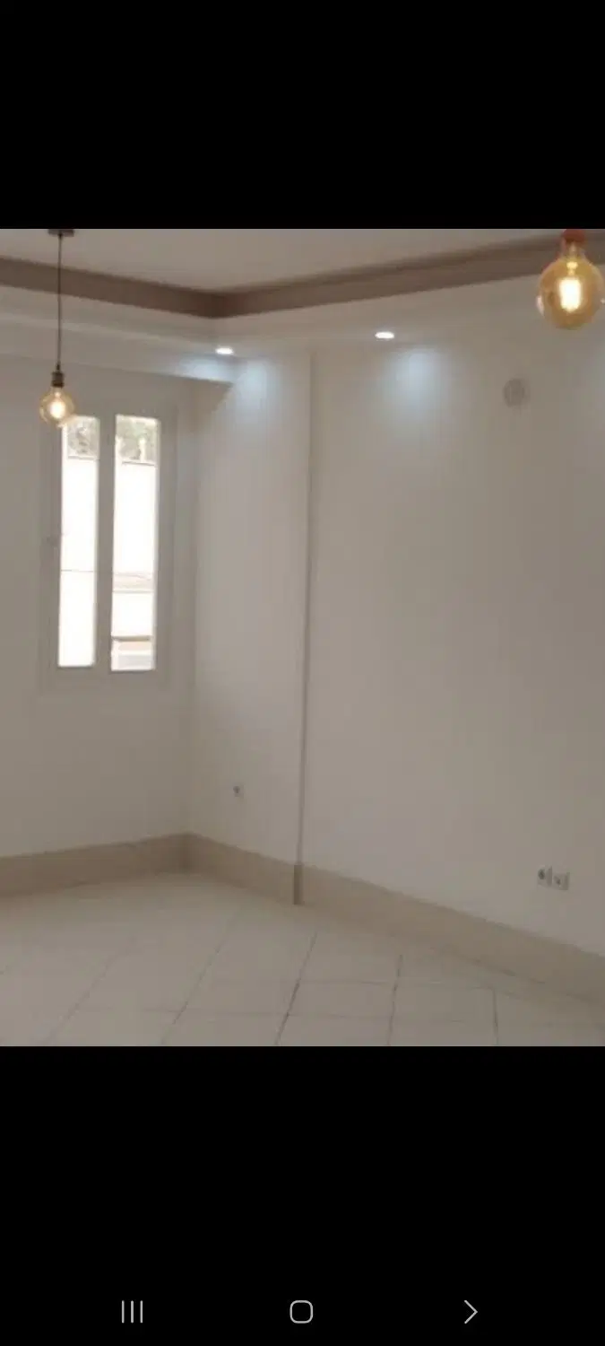 واحد نقلی تجاری در قطب تجاری شهر م . سعیدی