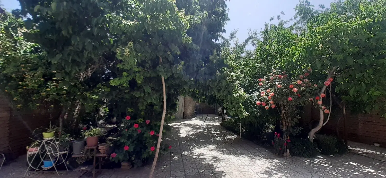 ۳۸۱ متر ویلایی در کوی یغما اوایل فرزانگان