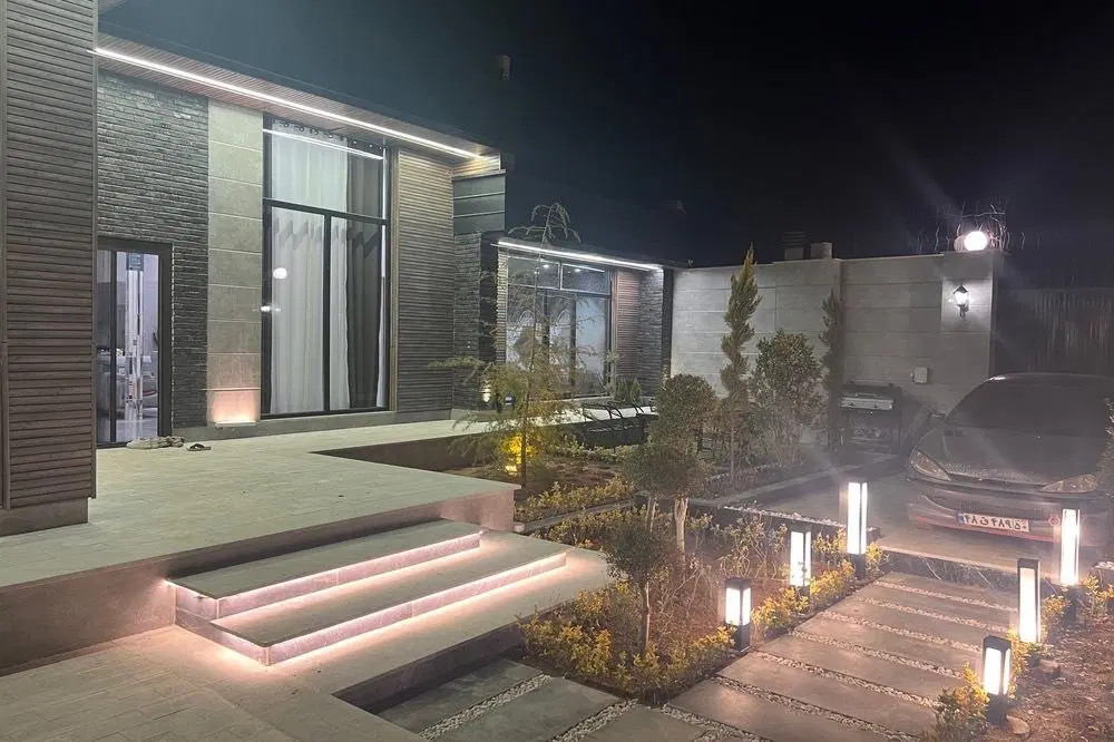 ۲۹۷ متر_متریال عالی_چهارباغ_استخردار