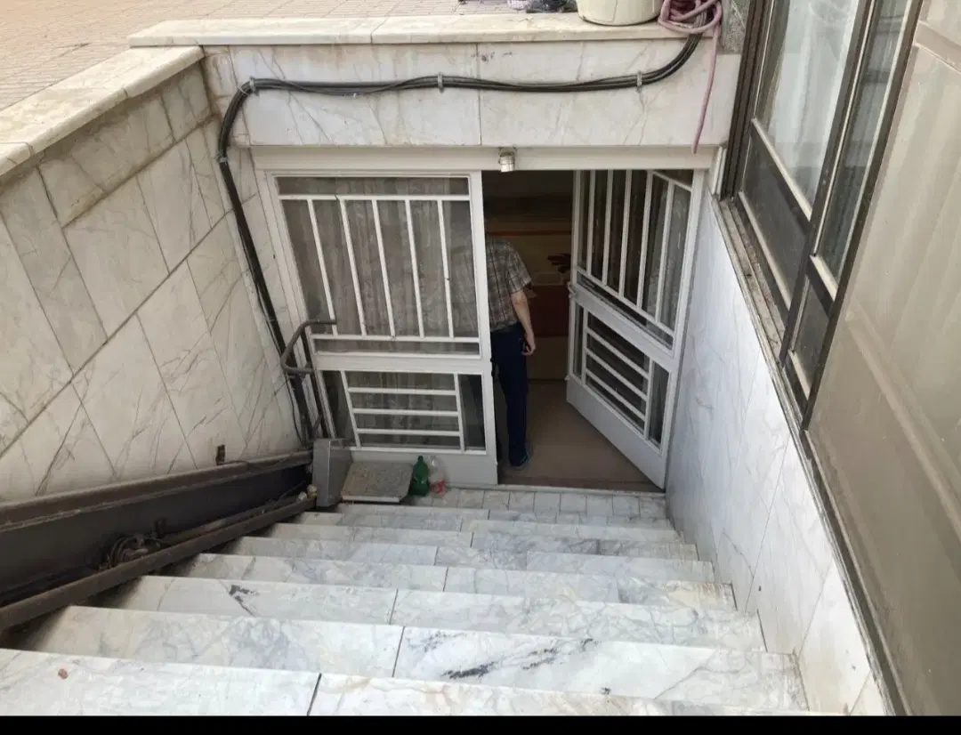 ۱۷۰ متر همکف بازارچه