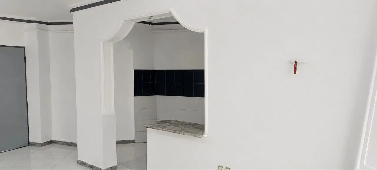 اجاره آپارتمان طبقه اول ۹۶ متری ۲ خواب با پارکینگ