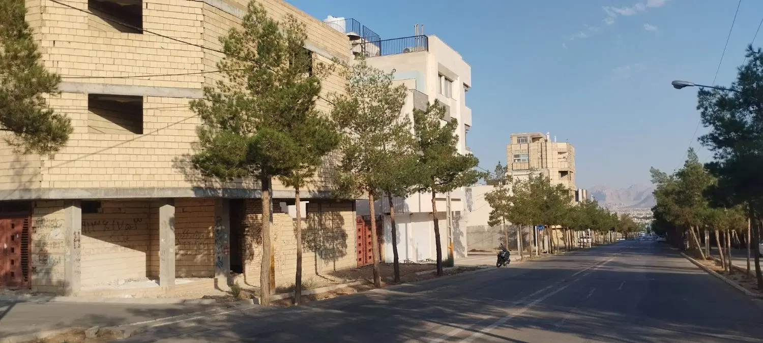 فروش ساختمان سه طبقه برخیابان سروش ارکیده۵