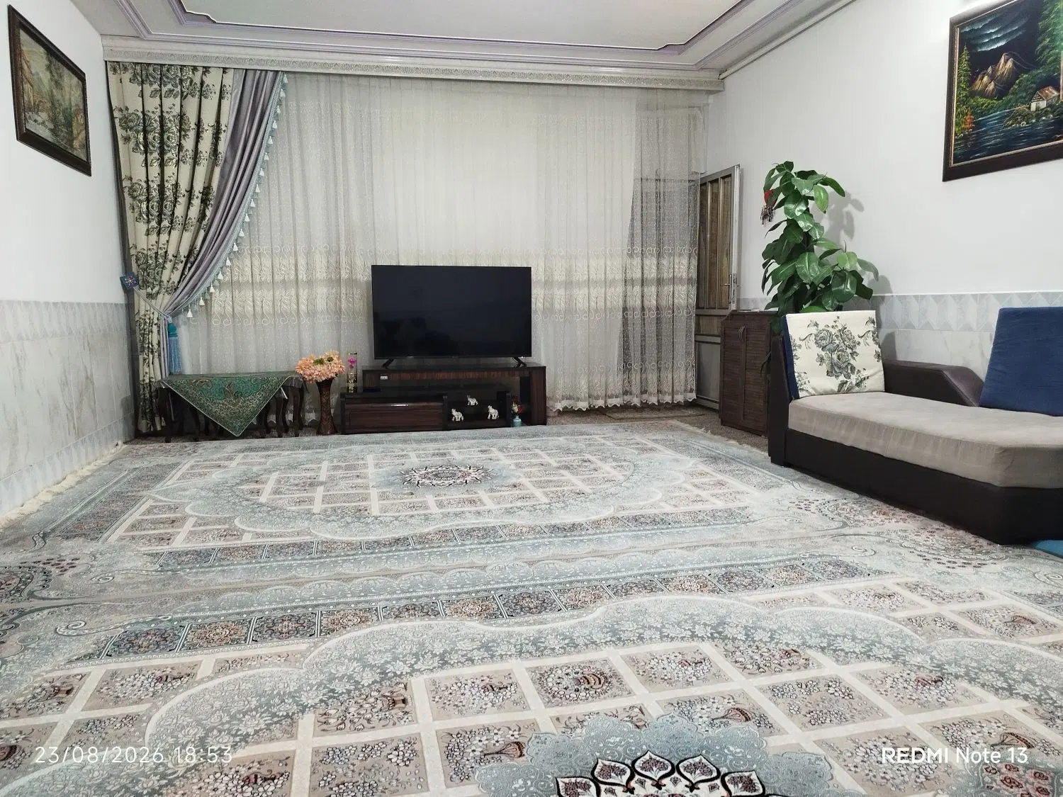 خانه ویلایی،یک طبقه رو پیلوت،پیلوت مسکونی